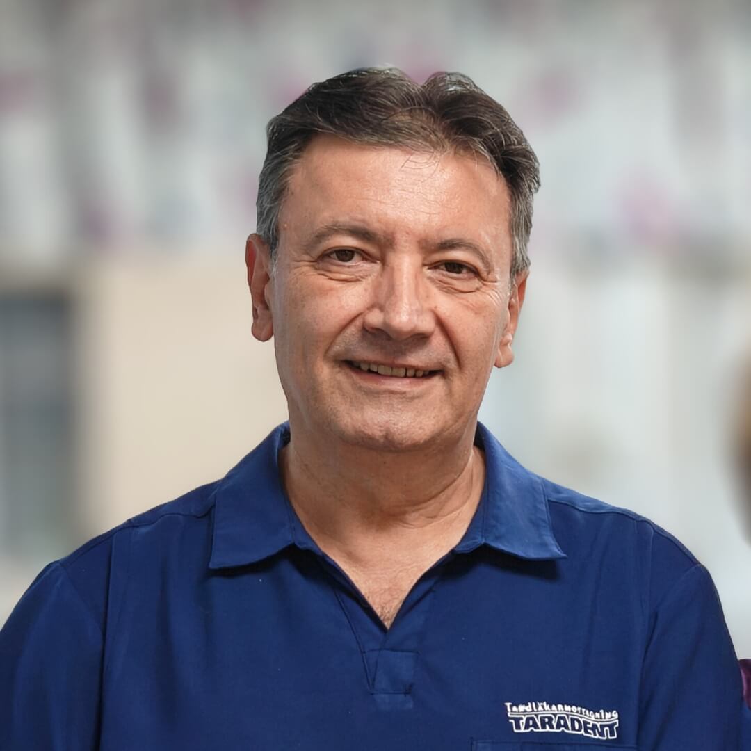 Tandläkare i Köping Radovan Tosic på Taradent tandläkarklinik.